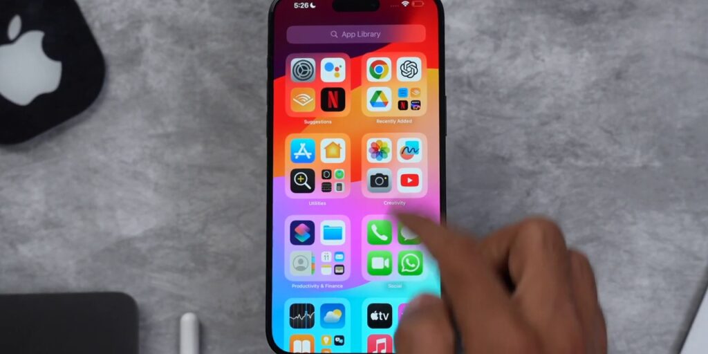 iOS18